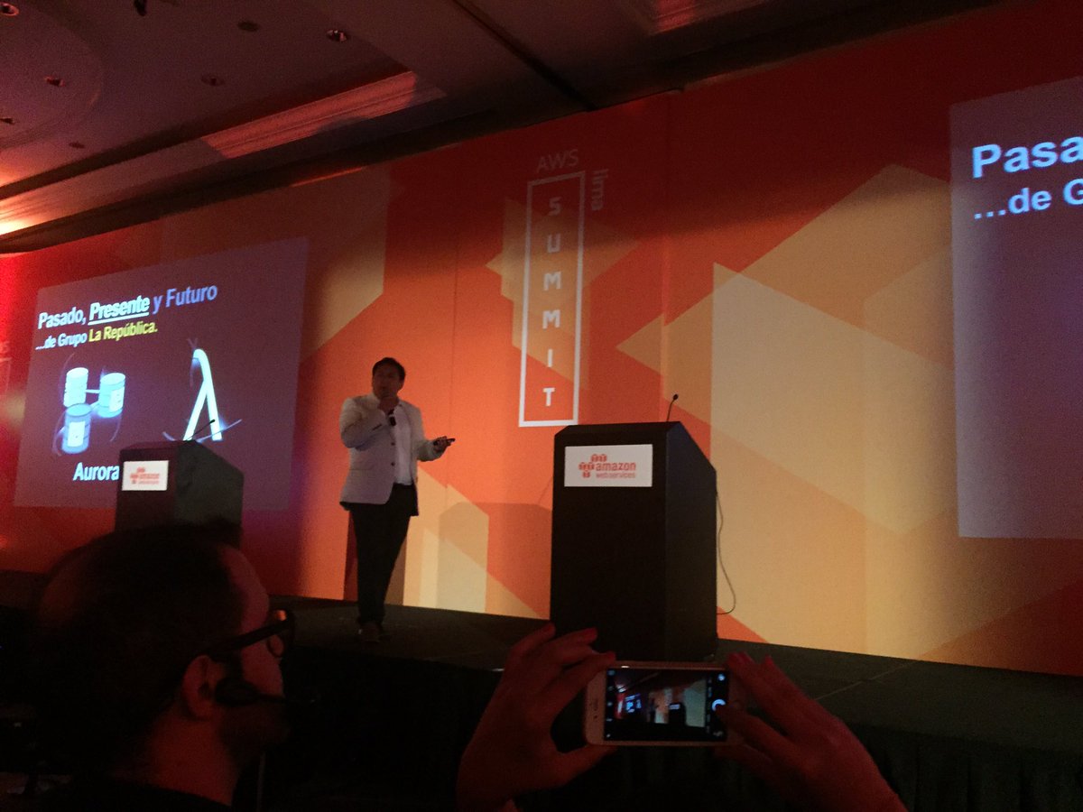 luisbenavidesac's tweet image. #larepublica #glr #lambdaAWS #yolo #AWSsummit
