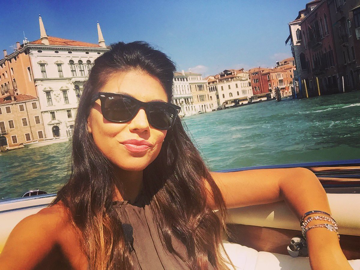Ricordi veneziani.... Presto in onda su Canale 5! Il mio festival di Venezia un po rivisitato🙄😓 #parodiadelfestival