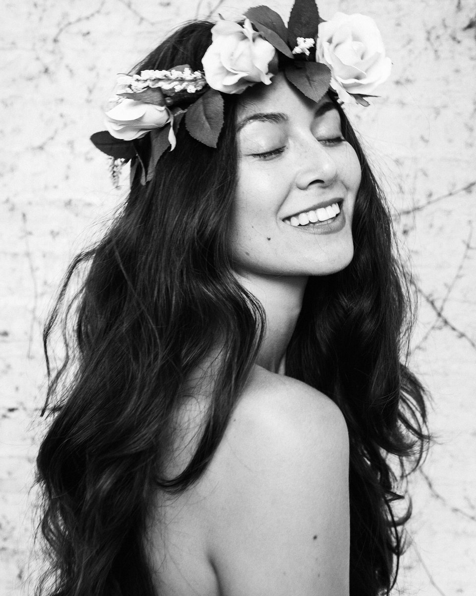 MSALifestyle's tweet photo. Our #wcw goes out to real-life fairy goddess @duanmackenzie 🌿✨🍃 #MSAme https://t.co/MFC2GdPpMA