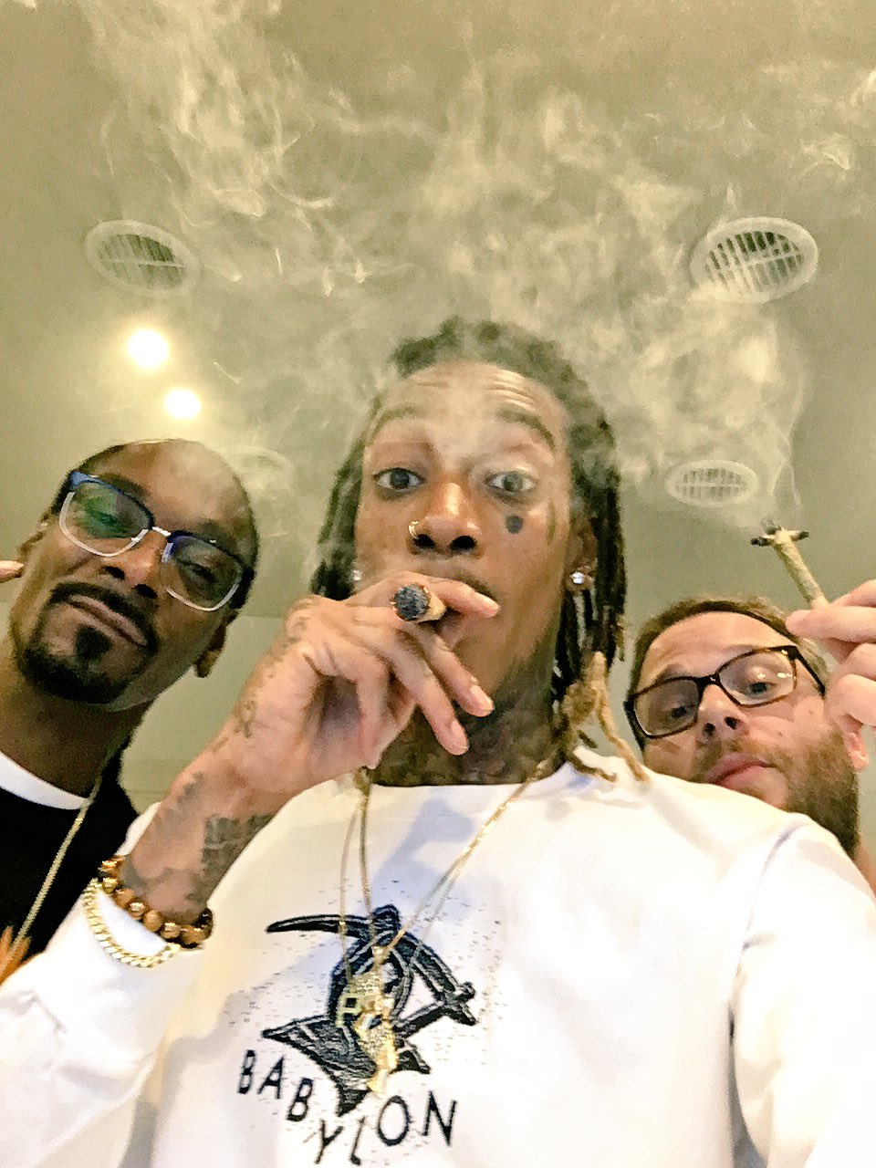 Wiz Khalifa On Twitter Stoner Heaven Wit Snoopdogg And