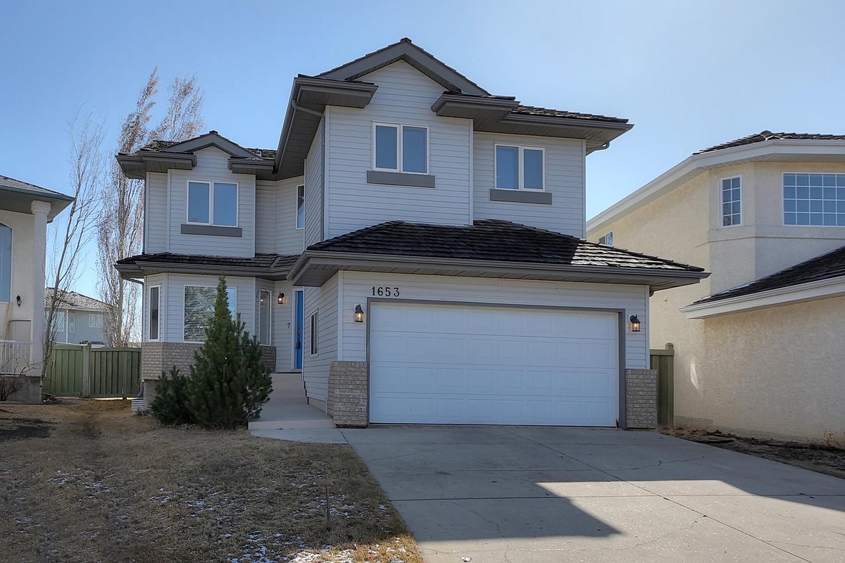 RyanDutka_'s tweet photo. check out our listing
#houseforsale #dutkateam @REMAXRiverCity @DutkaREMAX @yeghoods @yeg @IceDistrict https://t.co/ASBgOhfewu