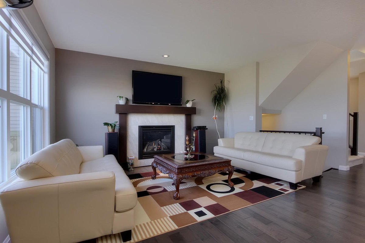 RyanDutka_'s tweet photo. #houseforsale #dutkateam @REMAXRiverCity @DutkaREMAX @yeghoods @yeg @IceDistrict #schonsee #NEWHOMES https://t.co/kpxCRUYqxT