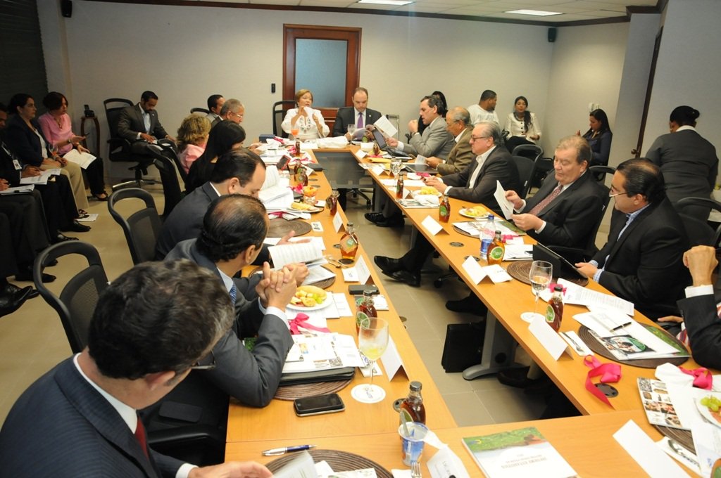 Zonas francas están en capacidad de crear 200 mil nuevos empleos en la RD -  elmunicipal.com.do/?p=7737