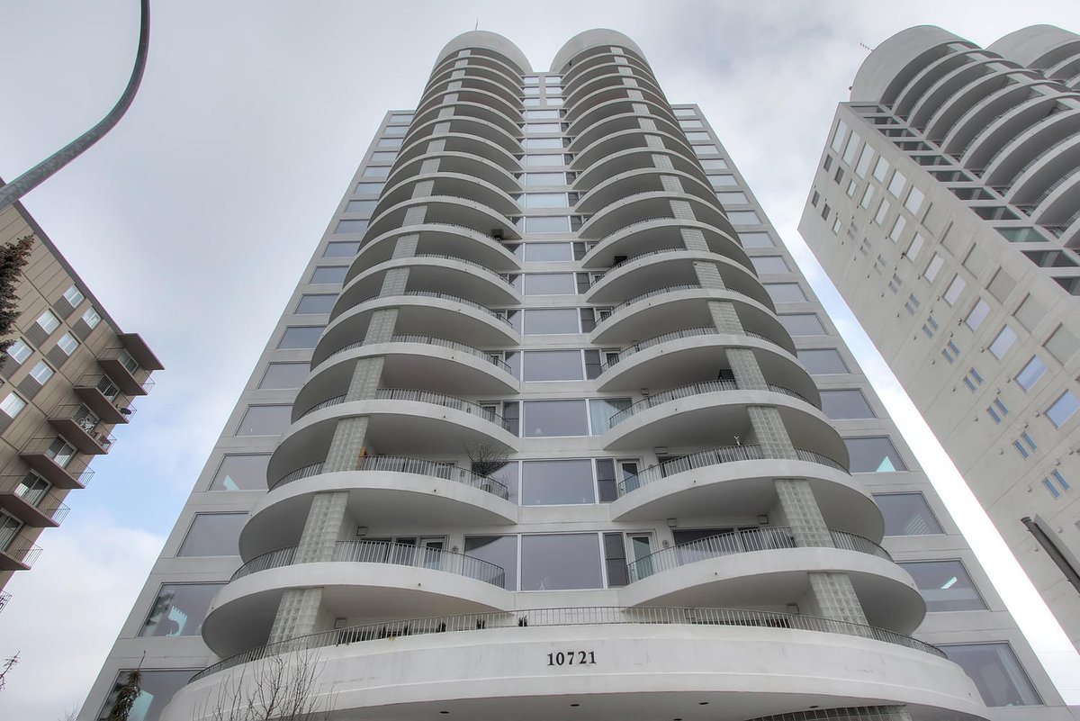 RyanDutka_'s tweet photo. check out our listing #houseforsale #dutkateam @REMAXRiverCity @DutkaREMAX @yeghoods @yeg @IceDistrict https://t.co/mzh6B05Zsf