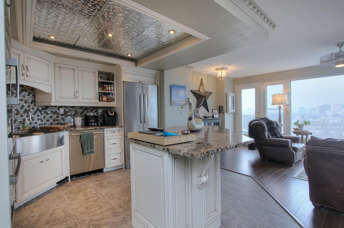 RyanDutka_'s tweet photo. check out our listing #houseforsale #dutkateam @REMAXRiverCity @DutkaREMAX @yeghoods @yeg @IceDistrict https://t.co/mzh6B05Zsf