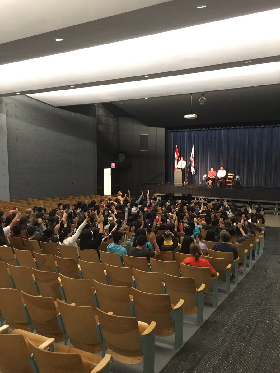 Windermere_VSB's tweet photo. Grade 8 Welcome to High School Assembly. #Gradsof2021 @VSB39 @vsblearns https://t.co/Z2clDfWa5l