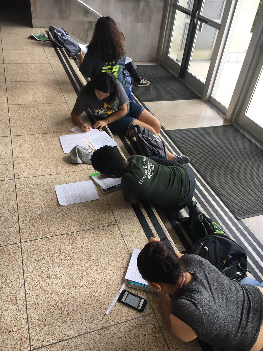 TAMULiberalArts's tweet photo. Two days of writing handwritten letters to say thanks to our donors for all that they do for us!  #ThankUrDonorDay https://t.co/iKYmGiRvY0