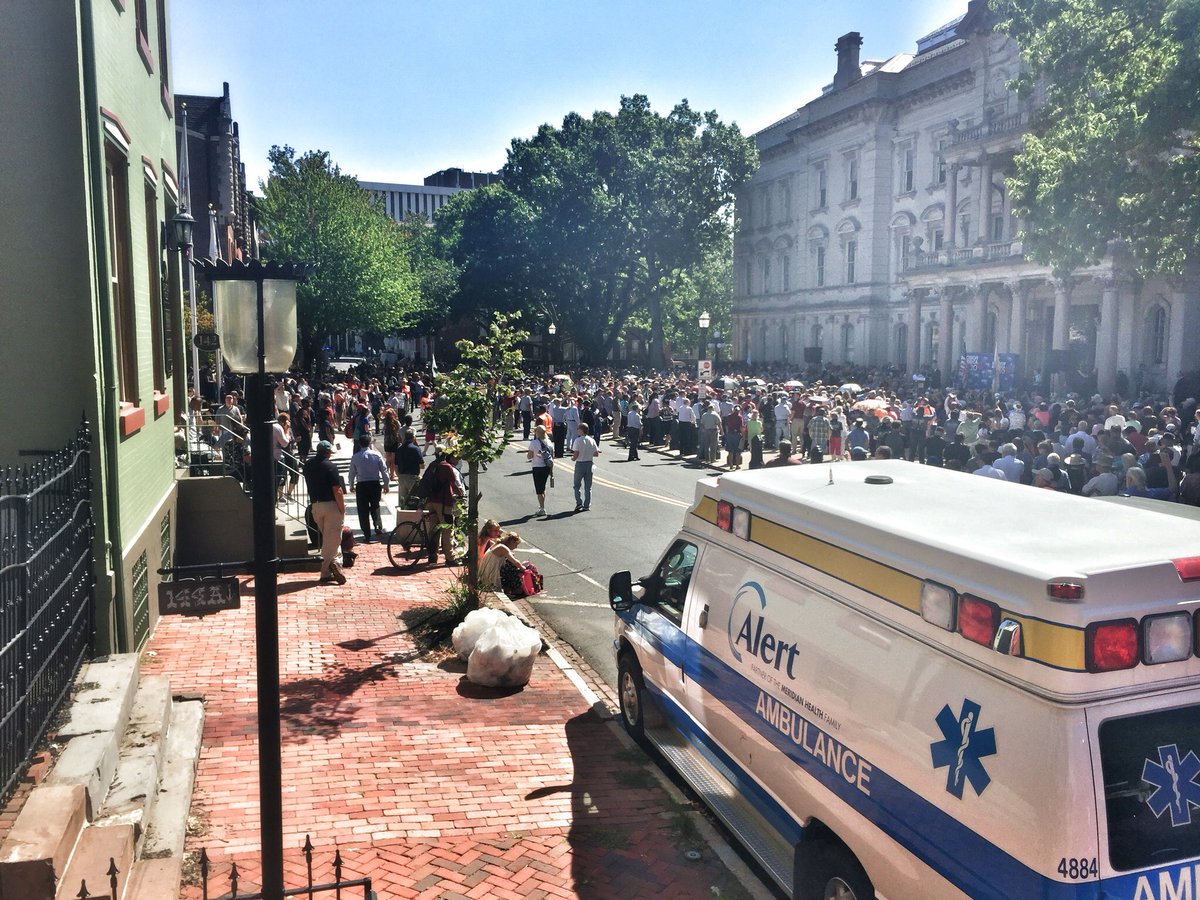 JackieMorlock's tweet photo. The #DecisionAmerica 2016 tour rolled into the state capital this afternoon. #NJstatehouse https://t.co/TM6nq5ifXt