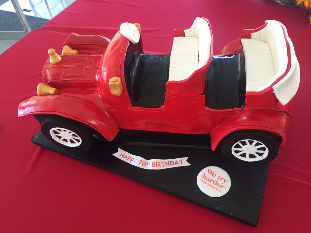 Careers_at_ABG's tweet photo. Happy Birthday, Avis! We will be live tweeting from the event until 4pm. Celebrate along with us! #ABGpride16 https://t.co/iTUxiJsM48