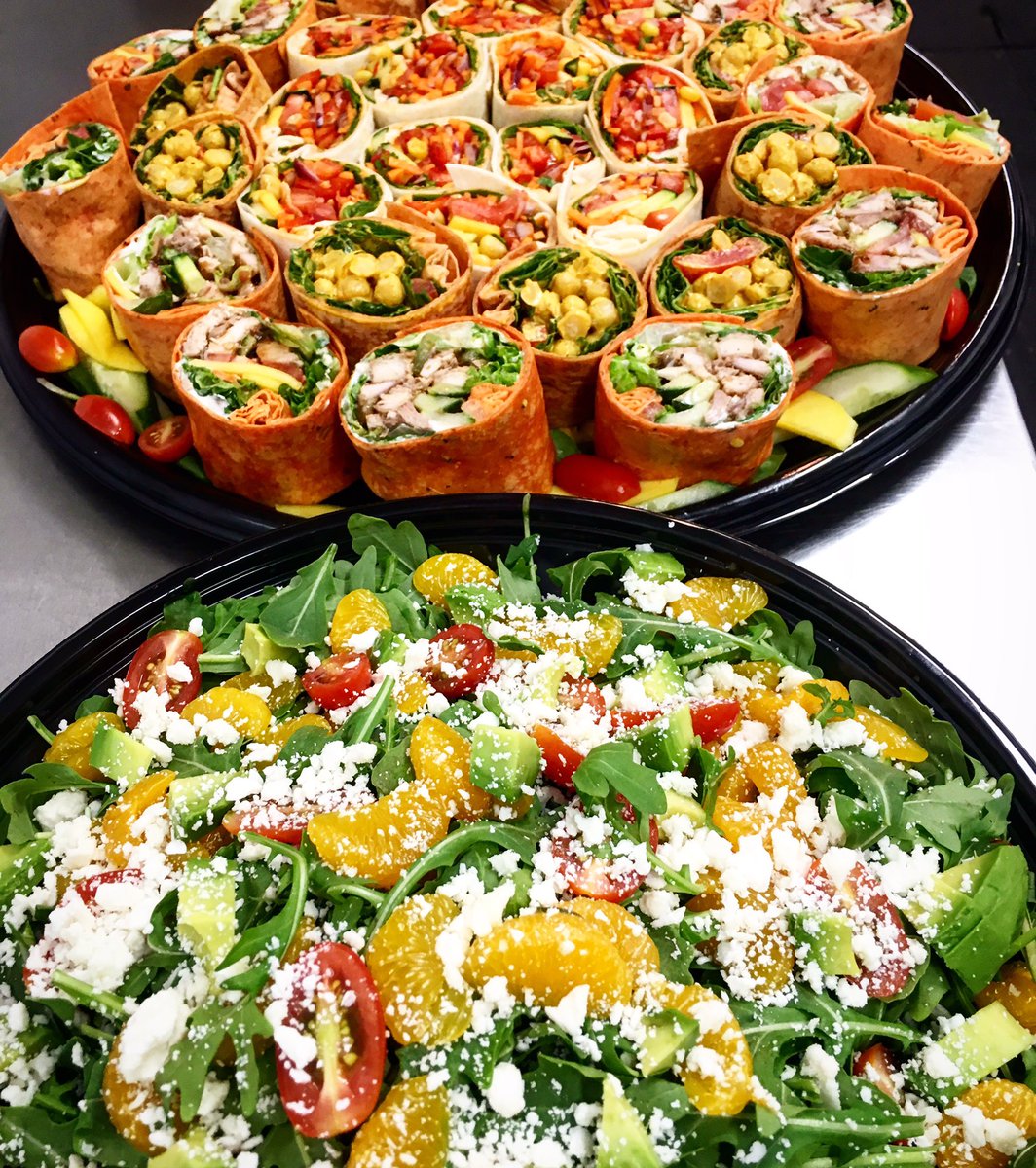 kingcateringTO's tweet photo. Assorted Wrap Platter with an Arugula Feta Salad! #King #KingCatering #corporate #corporatecatering #delicious https://t.co/sPUccSbtW3