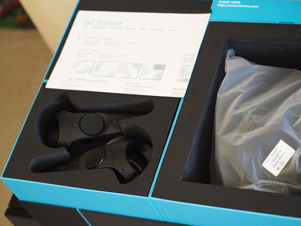InSpaceVR's tweet image. Unboxing! #HTCvive #VR