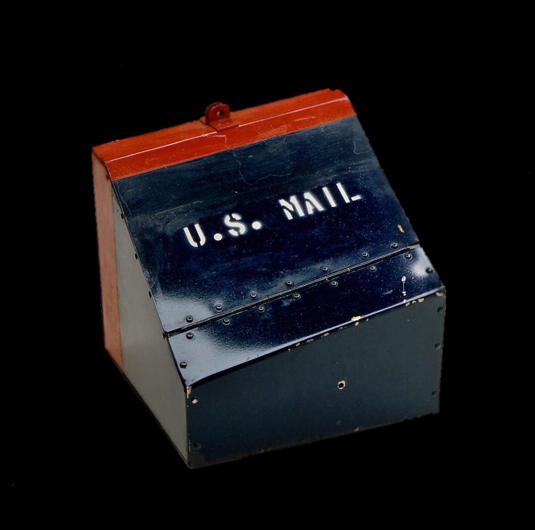 PostalMuseum's tweet photo. Often overlooked: it was shaped to fit into the warhead of a nuclear missile. #MissileMail #AskACurator @IsabelVRay https://t.co/iipfH72gGa