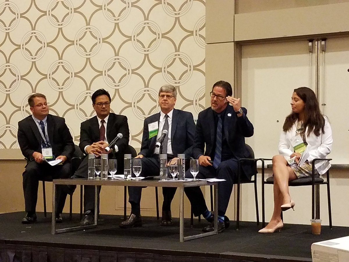 markteschauer's tweet photo. @jrgonzalez00 leading Sustainability and Resiliency session feat. host @metrolosangeles staff #APTAannual16 https://t.co/GasgUngOPe
