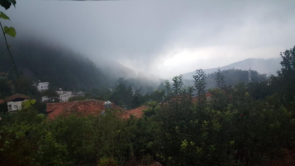Yaylaya sis çöktü.