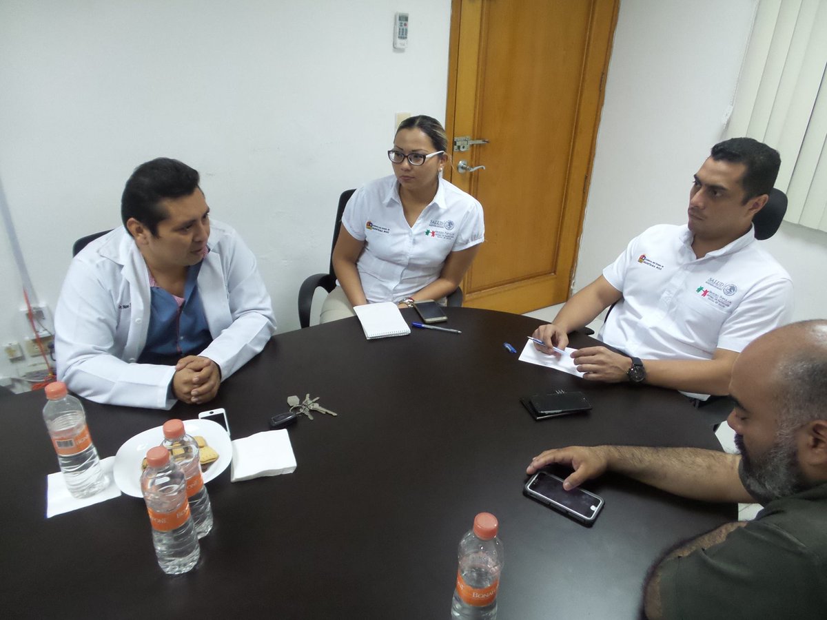 En beneficio de los afiliados al Seguro Popular nos reunimos con el Direc.del hospital general Dr. Noé Sánchez Tun.