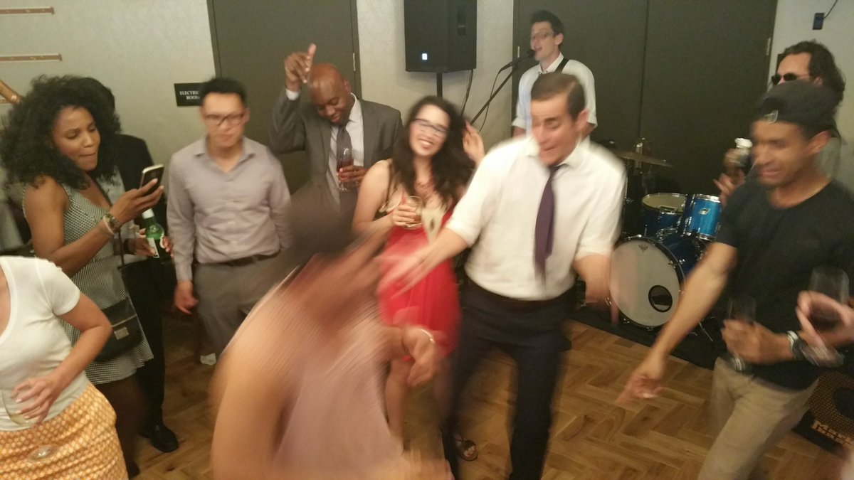 CogentLG's tweet photo. Workng @WeWorkDC saves on overhead & we pass that savings on2 clients #Every1Wins #DoALittleDance #FromWhereWeHustle https://t.co/qUPWsfujze