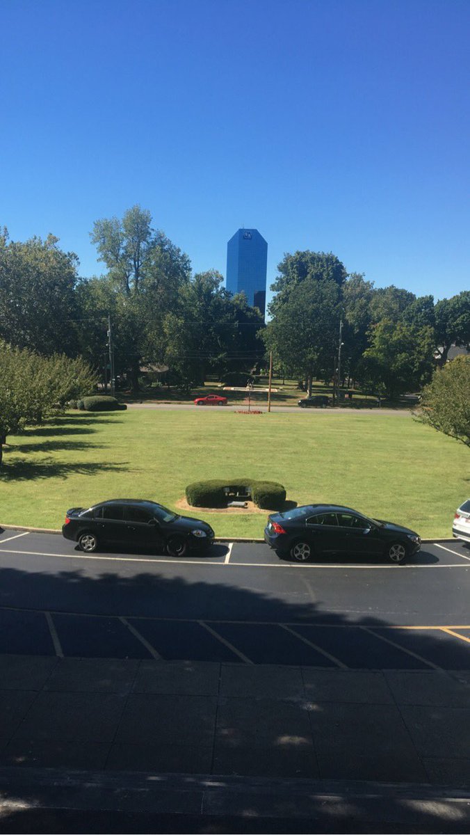 ecjackson16's tweet photo. i love transy too much https://t.co/WzMFQkW7hY