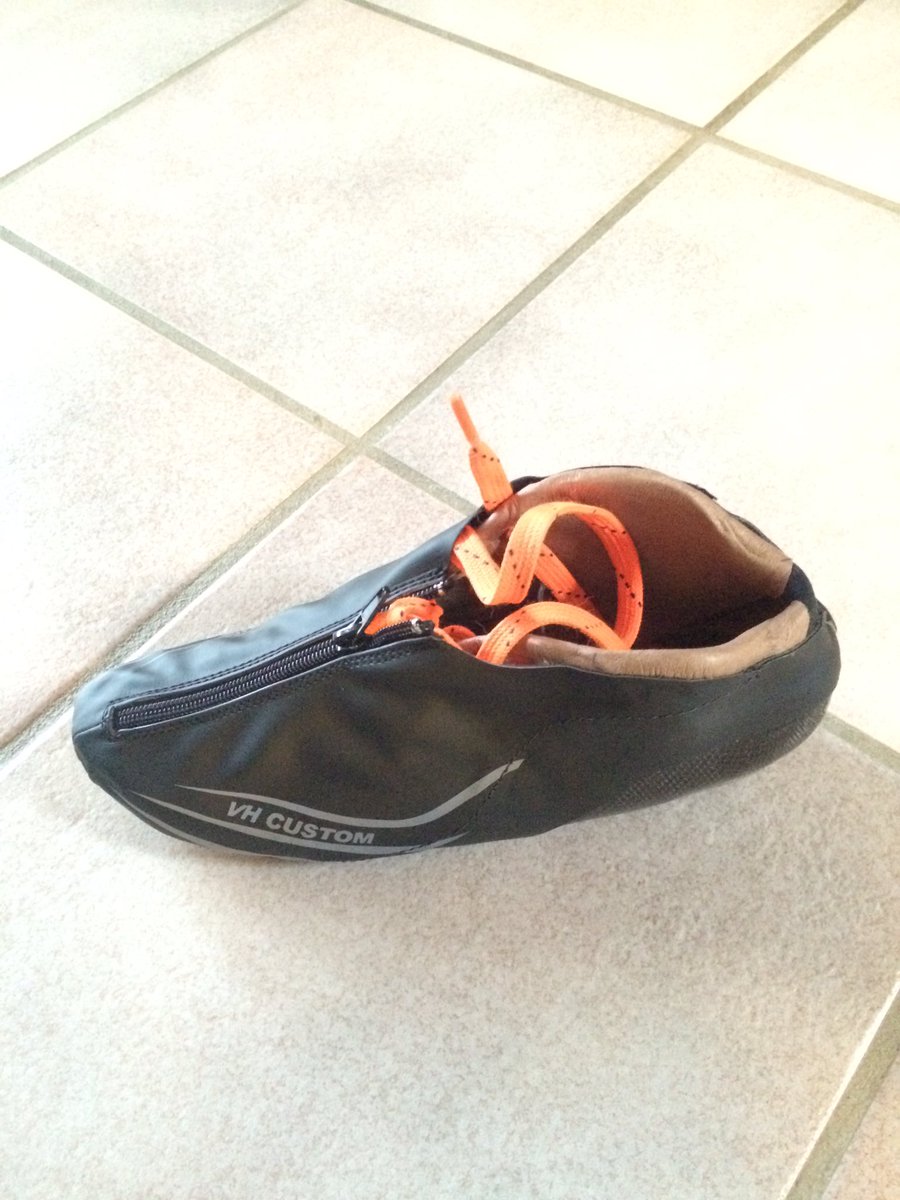 Tristaste med å legge opp er at eg ikkje får nytta den nye skøyteskoen eg har fått! #vhcoustom #takkforalt