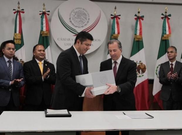 La @SFP_mx tiene un recorte de 8.4% con respecto a 2016, según el #PPEF2017- @JohnnieJM06: bit.ly/2d0cvuA
