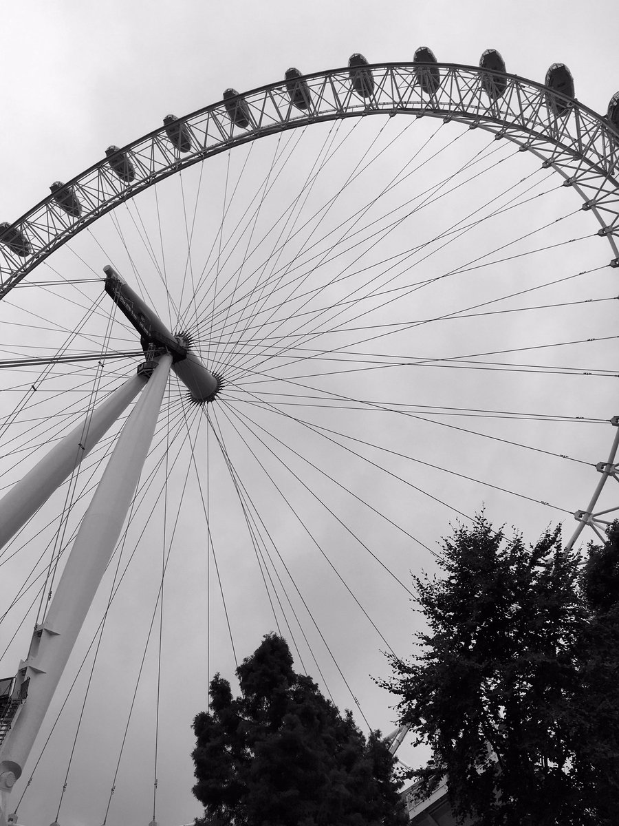 Nickykress's tweet photo. London🇬🇧 https://t.co/TwInoKaNvP