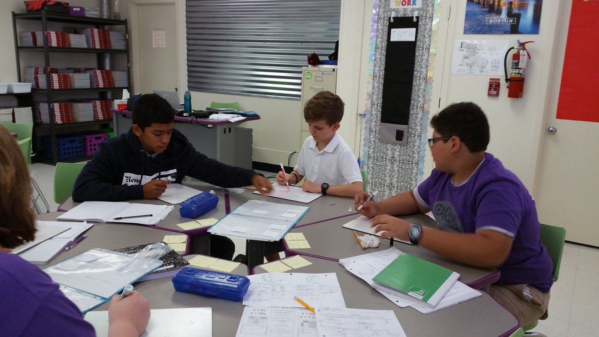mathedology's tweet photo. Collaboration in action. Ss teach each other. Proportional vs.not. #datadoes #trc20math #mathtalk https://t.co/oM2AQfmJPe