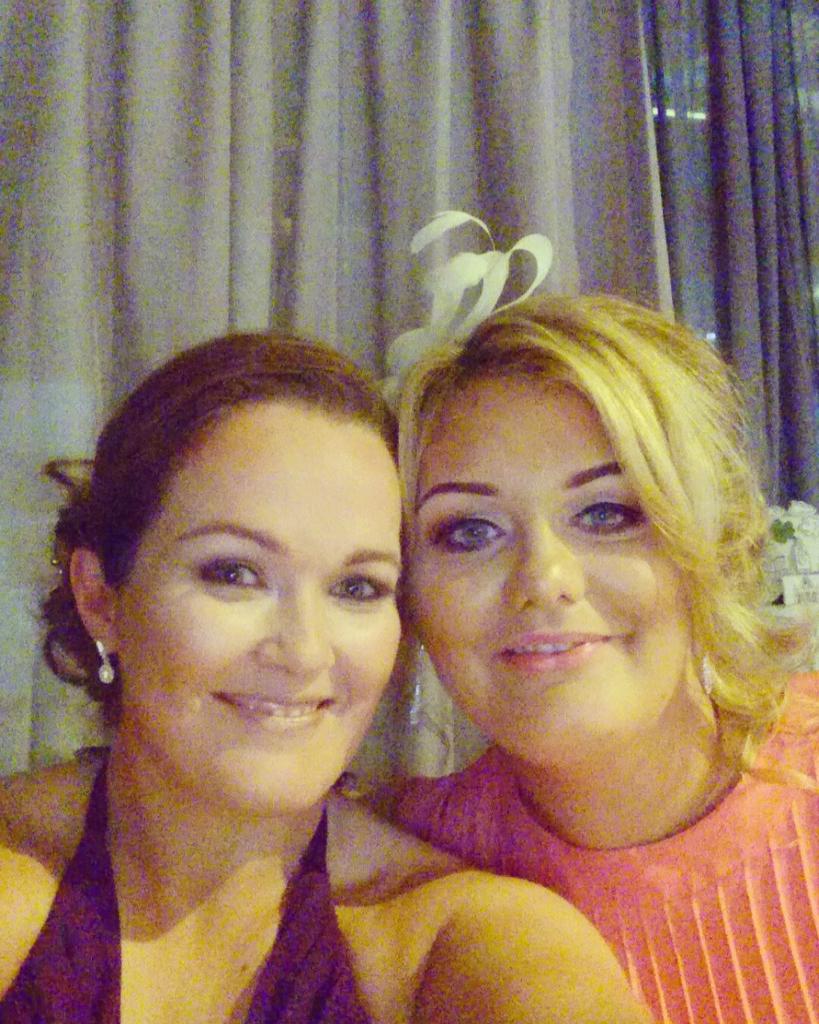 D2Tina's tweet photo. #Greatnight #friendsforlife 😊💚💚 https://t.co/KXpaPSoVII