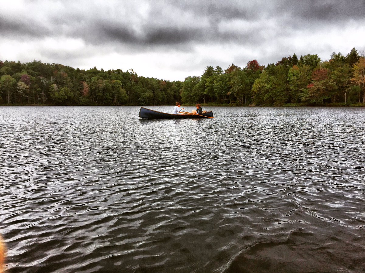 BryanTheColeman's tweet photo. Row row row your boat! #guideboat #bisby #takingtimeoff https://t.co/yNVf4rNr8i