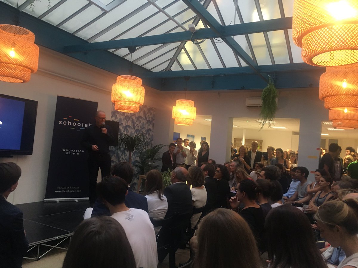 CathPoncet's tweet photo. #schoolab inauguration de ce nouvel innovation studio https://t.co/6WfXp6KneN