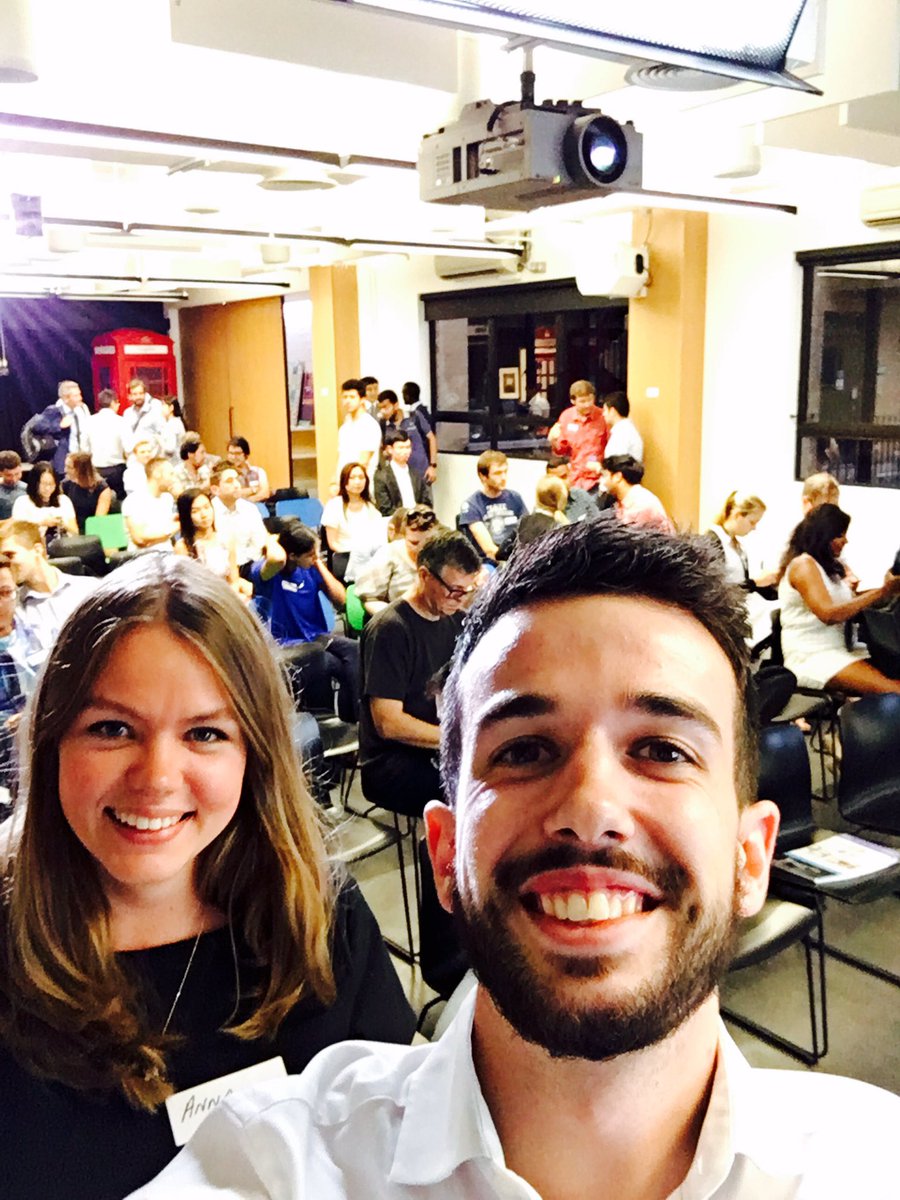 Valentin_jbrt's tweet photo. .@headoo UK team taking over @CampusLondon for #LNT25 #visualmarketing #innovation https://t.co/33BFNKuW3Y