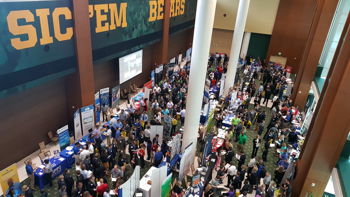 Baylor_CPD's tweet photo. #Baylor STEM fair in full swing @McLaneStadium! Come out & find a job or #internship! #Hireabear #BaylorCareerFair https://t.co/8WbDoZuXaC