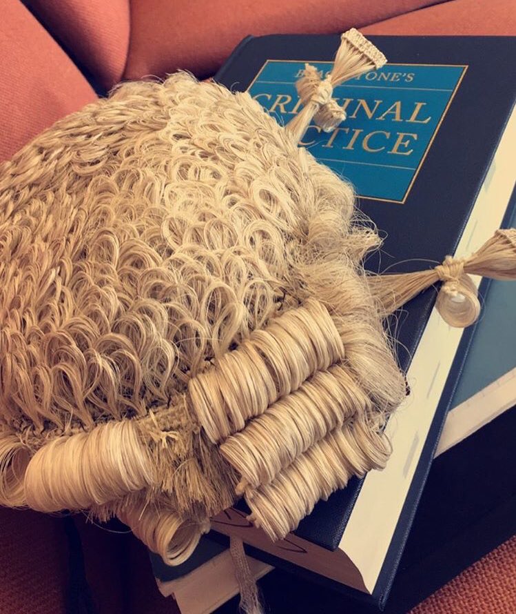 Sabriiiina__'s tweet photo. First day on my feet today! #2ndSix #PupilBarrister #Pupillage https://t.co/NqlrMDYtCb