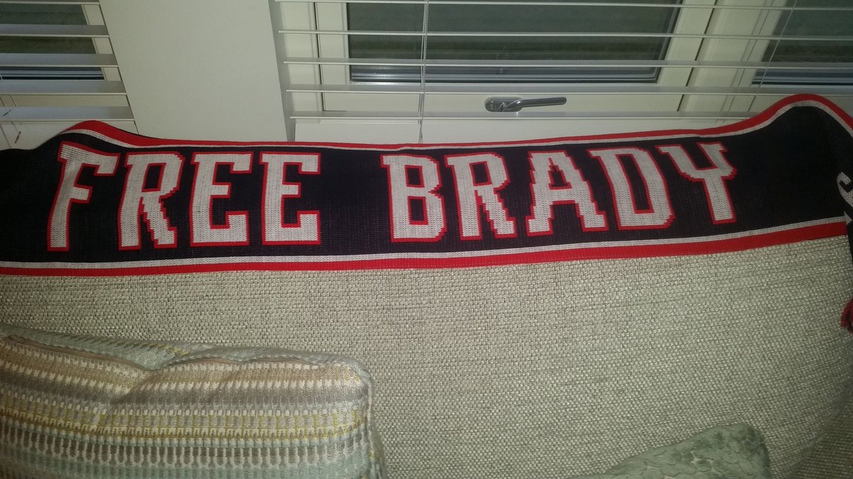 jamiemcgettrick's tweet photo. @UK_Patriots @BoucherMitch keep a look out for my scarf week 4 at wembley #FreeBrady #intheendzone https://t.co/e1UixL3sun