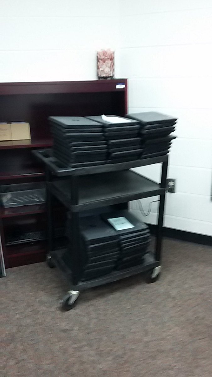 karen_wes's tweet photo. The new chrome books are here, the new chrome books are here! @WestSideETweet1 @CCPSTech @sweetpea0100 #letsgoogle https://t.co/Qk16HwsZ9E