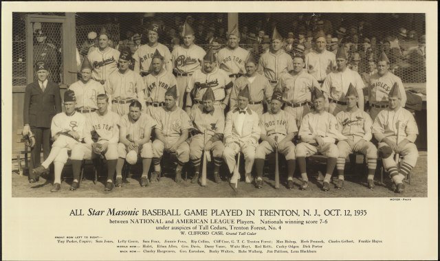 #AskACurator Have a ? about fraternal history? You still have time to send us your ?'s. ow.ly/jEgT304droq