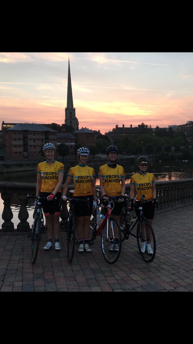 PROPSLadies's tweet photo. Leaving Worcester yesterday morning at the crack of dawn #ladieslejog #propscc https://t.co/wDHkm536A0