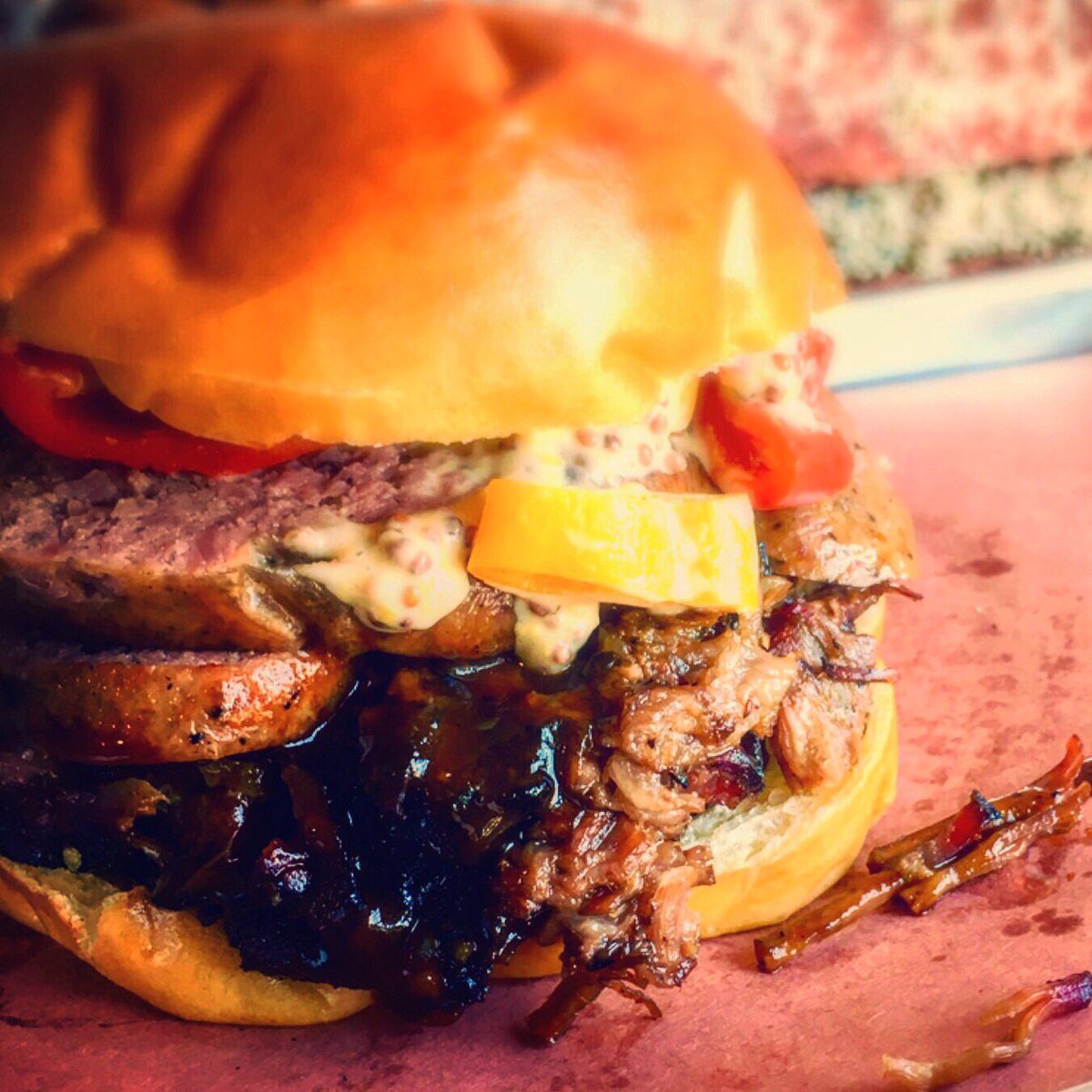 MapleBlockMeat's tweet image. Today’s insanely delicious #SANDWICH SPECIAL brings #brisket &amp;amp; #sausage together for $10. Eat-in or takeout!