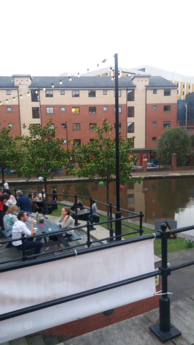RainBar_Mcr's tweet photo. Love Wednesday nights. #rainbbq https://t.co/GnjiLD9wGR