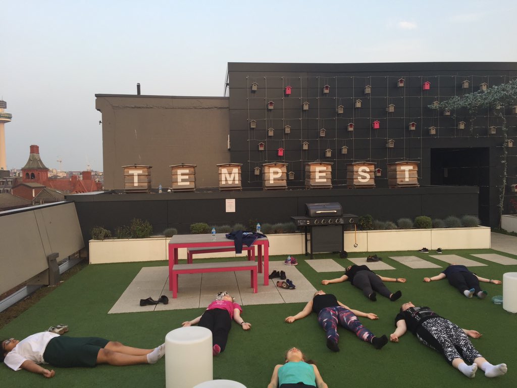 Stelc81's tweet photo. Shining our Hearts to the sky's @Launch22Liv @fdisruptors loved connecting with our teenage goddesses through yoga x https://t.co/wGiDv9POfG
