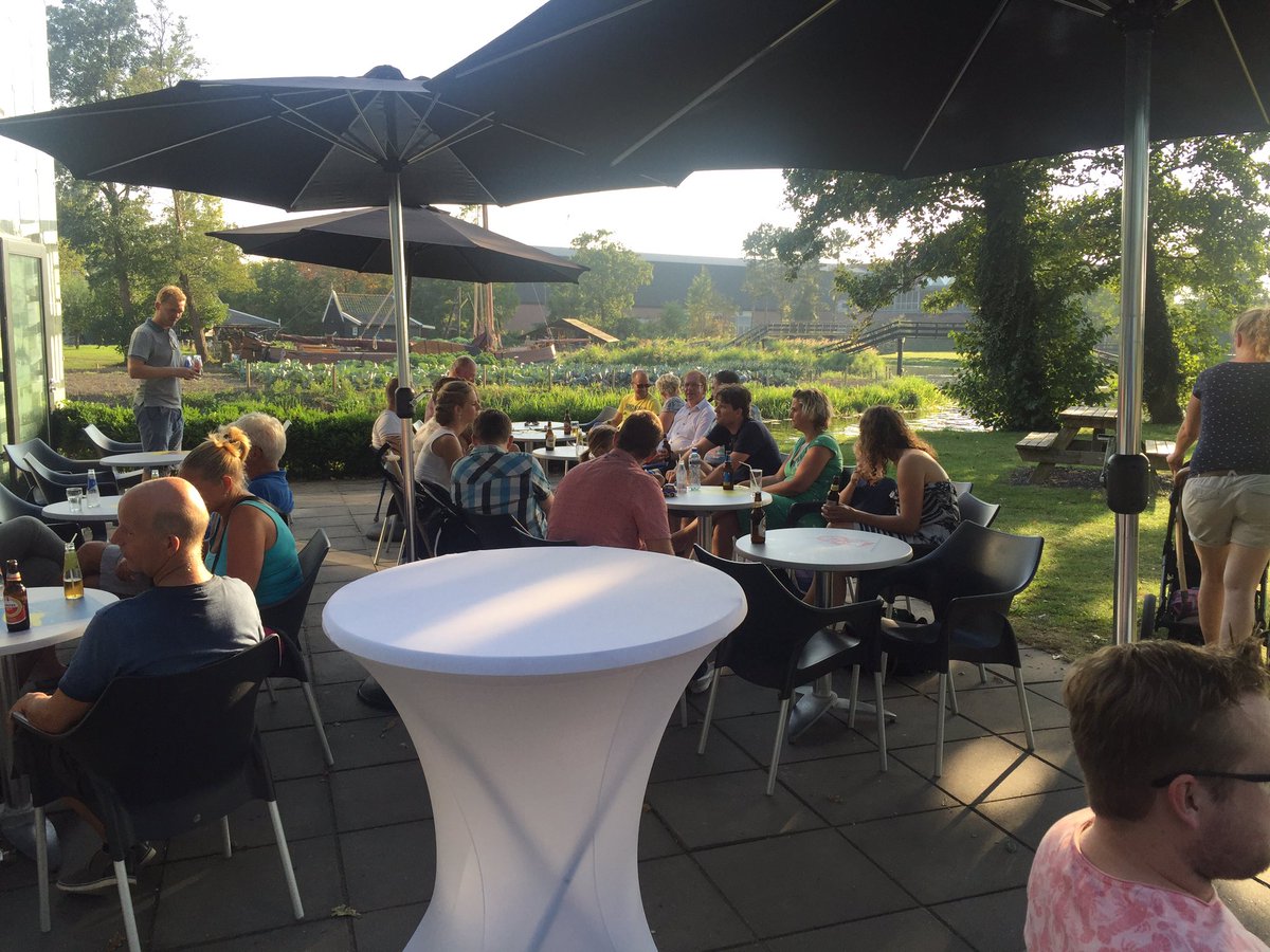 Na de 3D-kopersavond in juli, vandaag de starthandeling <a href="/VanWijnenGroep/">Van Wijnen</a> #Broekrijk fase 3 #bouweniseenfeest #passie