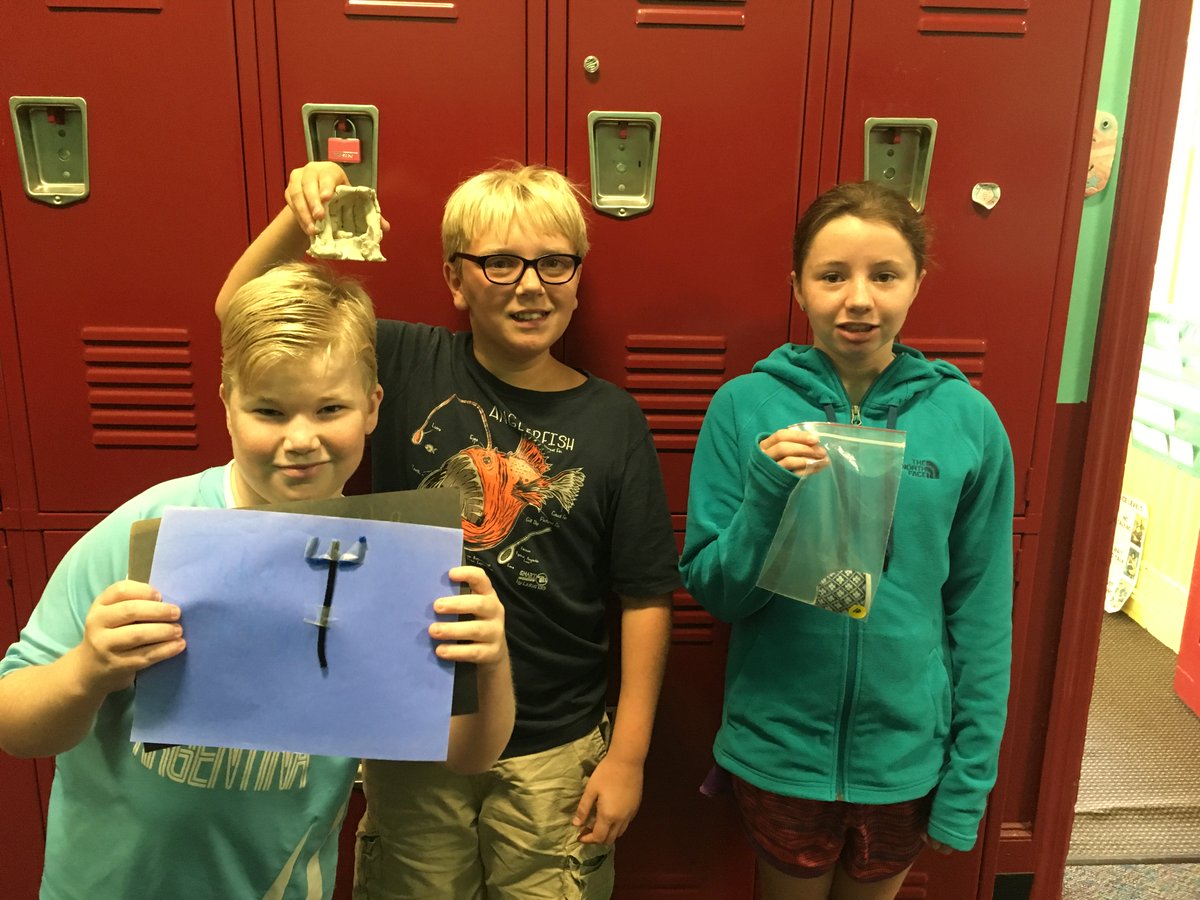 BaltimoreLab's tweet photo. #MuseumClub students have been learning about the purpose of museums, duties of curators & how to analyze artifacts! https://t.co/Fl4bNGI3a8