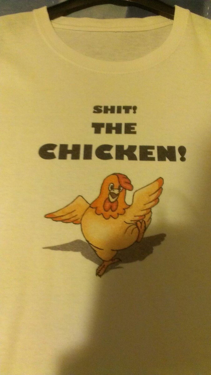 SimonKinnear's tweet photo. @Toryaaaaa If you've ever burnt a chicken this is the T-shirt for you! #companydayclothes #fashion @Luke_jones1993 https://t.co/XloQ4ZRpii