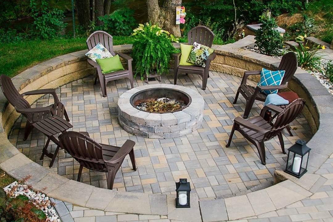 ProMowLawnCare's tweet photo. Fire pit design. #promow #michigan #landscape https://t.co/Fit4gkWJfQ