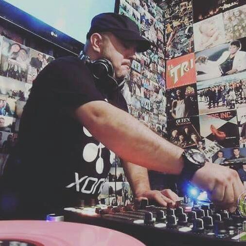 DjMODE101's tweet photo. Exclusiva para Xone Allen&amp;Heat ... Mixer Xone 43C #IamHouse #HouseMusic #XoneDj  #XoneMexico #XoneOfficial #Djing https://t.co/ihcMzQ1fwq