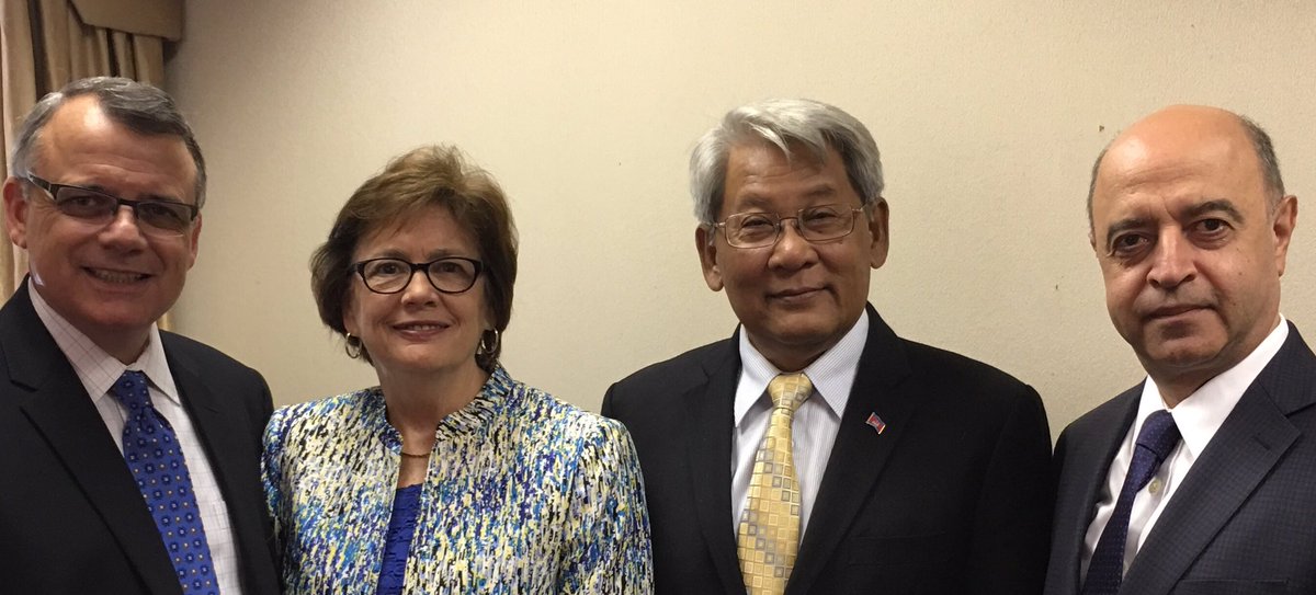 OuachitaPrez's tweet photo. W/guests from Atlanta, Cambodia &amp; Lebanon re Consortium 4 Global Education meeting. CGE key 2 @Ouachita int'l focus. https://t.co/5OFhuAEg2n