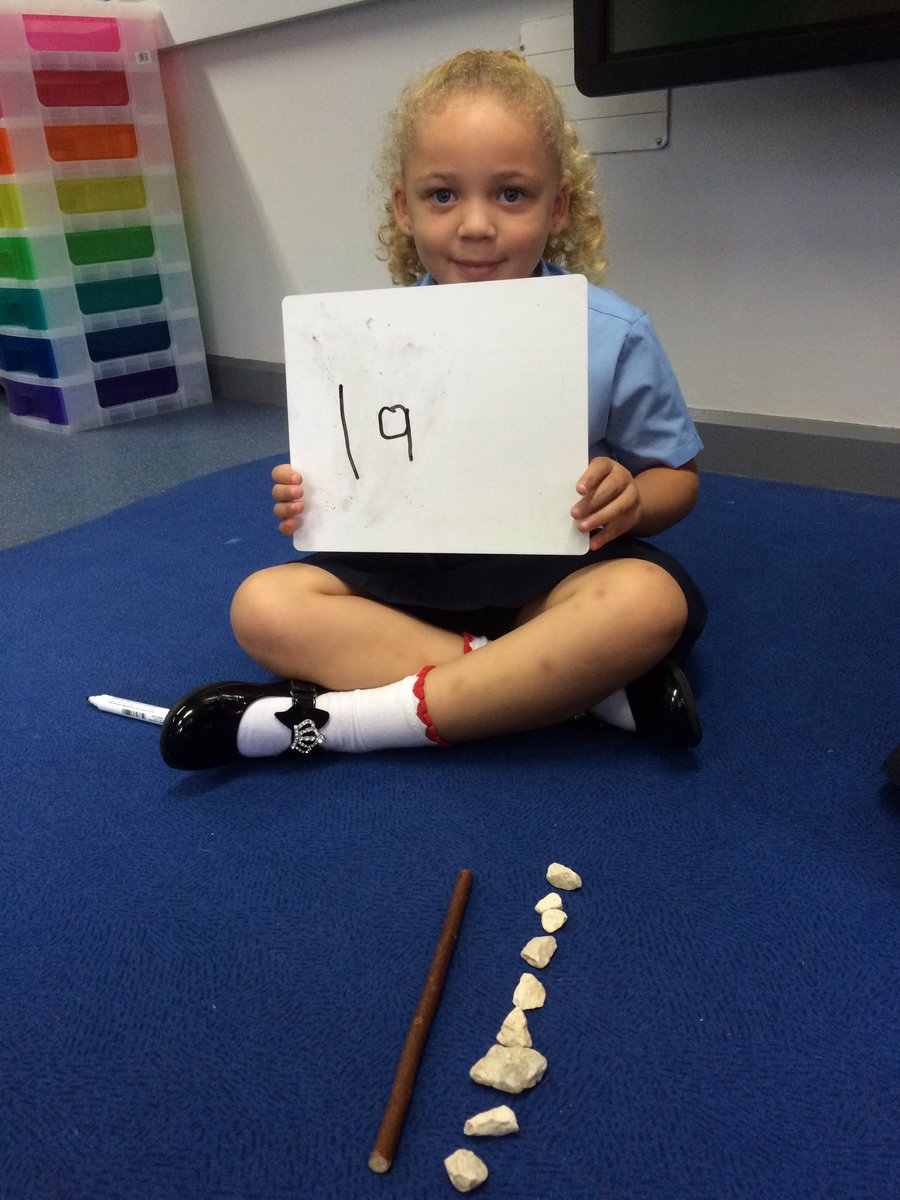 MissCullender's tweet photo. Year 1 learning about teen numbers and place value @PleasantStPrim #maths using sticks and stones for 10s and 1s https://t.co/KfFdeUX5w6