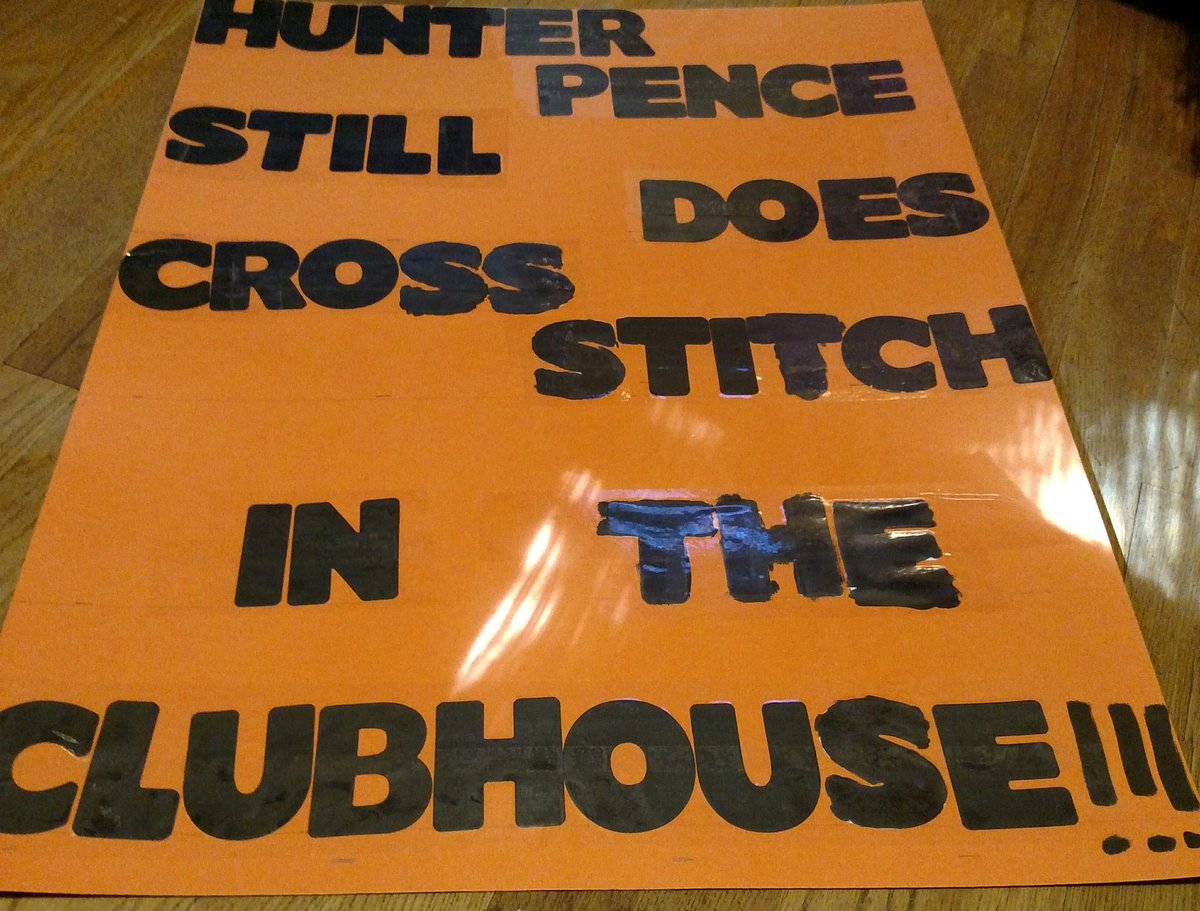 giantslady4life's tweet photo. @ObertoBeefJerky @hunterpence #hunterpencesign here are my 2 signs!! https://t.co/GQYcjypLTe