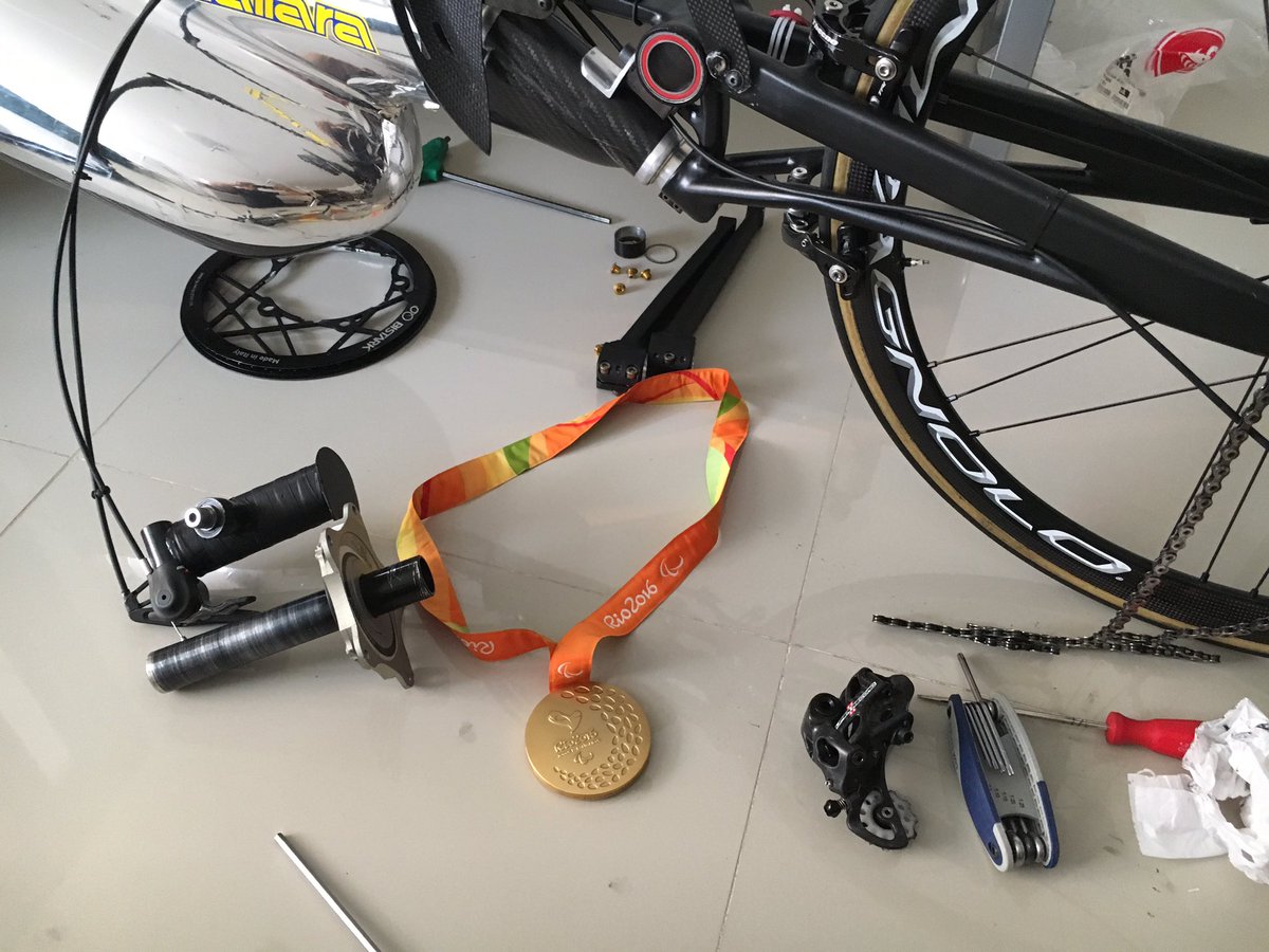 Il limite nn sono i 144 caratteri, piuttosto che certe emozioni nn si possono spiegare
Grazie, a Voi tutti, davvero!