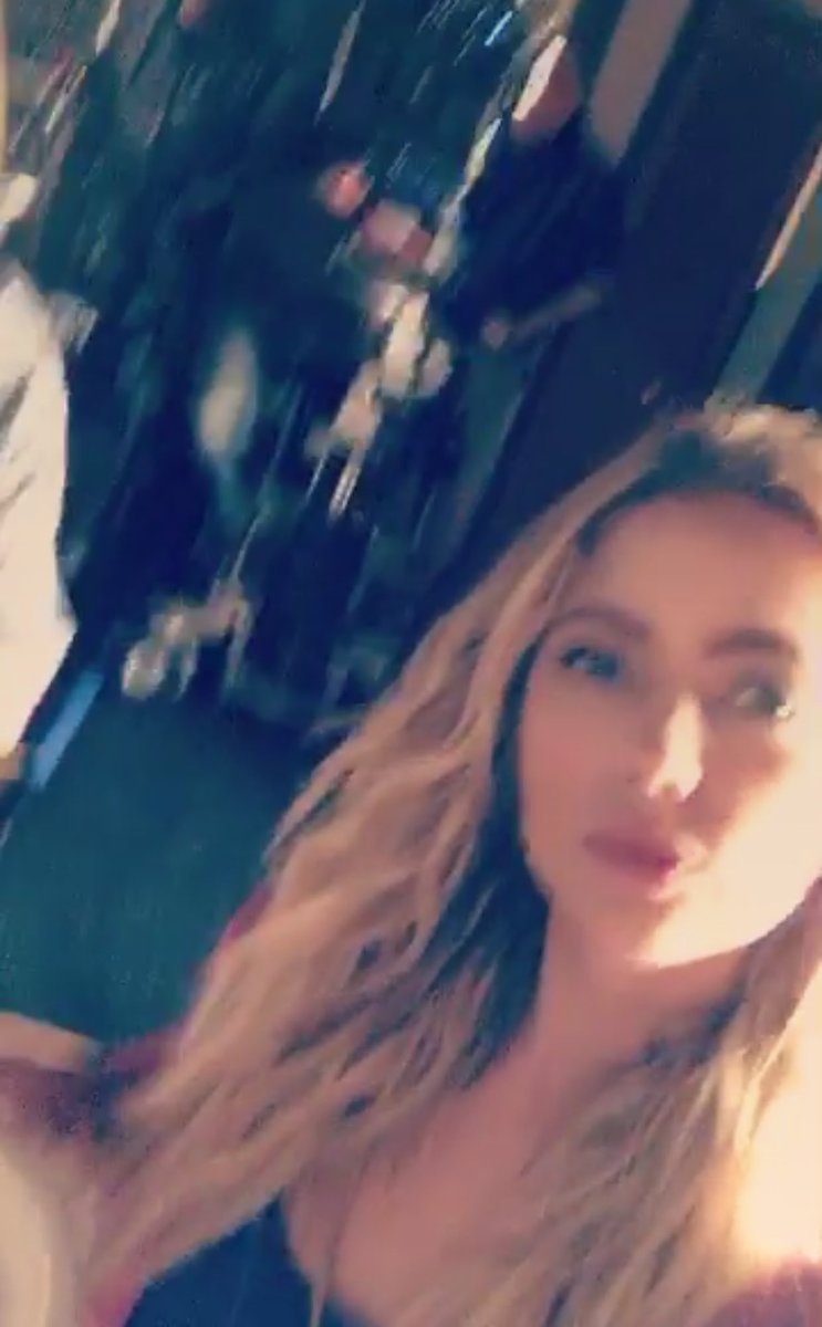 prettyliarsclue's tweet photo. @AshBenzo & @tylerjblackburn on #PLLSet today #Haleb @AshBenzo @tylerjblackburn https://t.co/9eUuK7MSrj