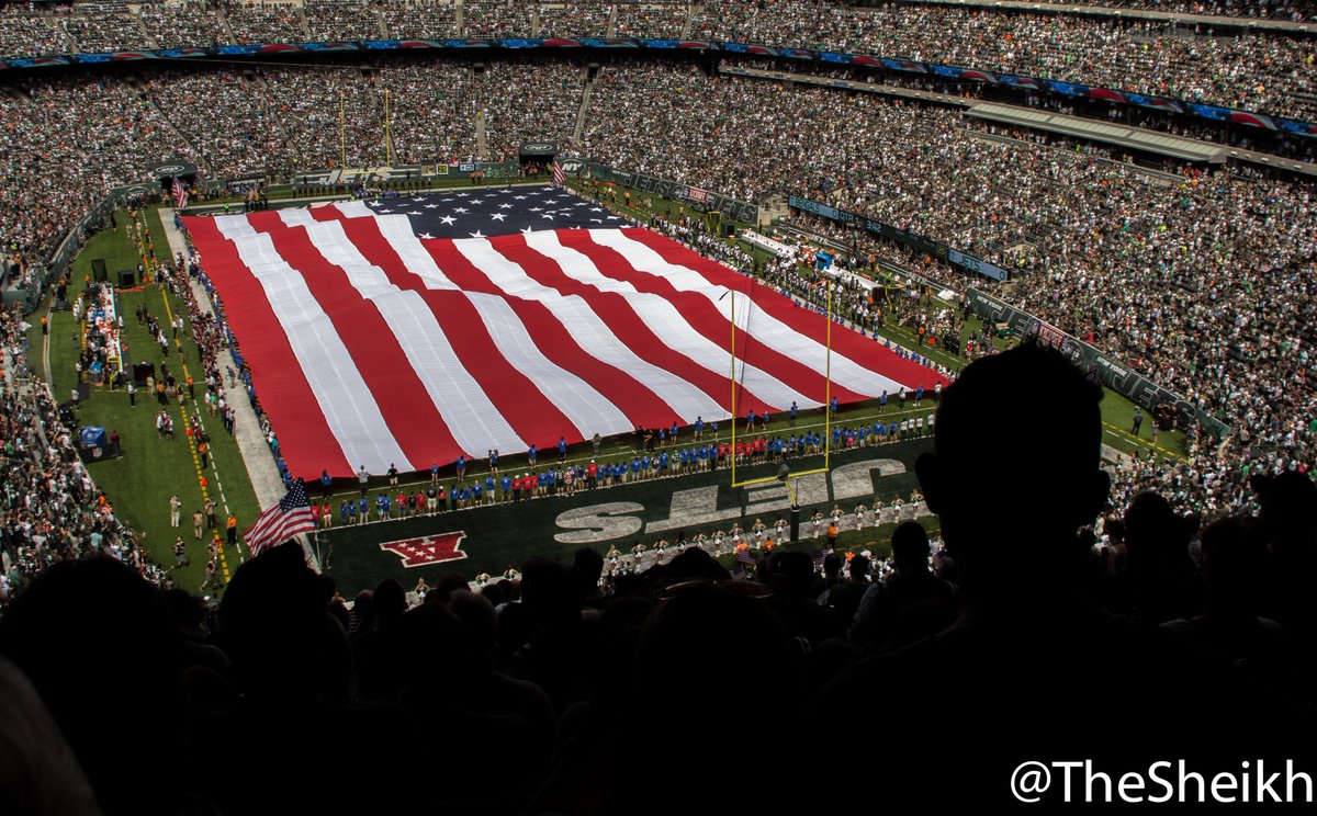 TheSheikh's tweet photo. Here are the @L7_Tailgate pictures from the @nyjets home opener... https://t.co/JE8udmmSVP https://t.co/2BfSnMghVh