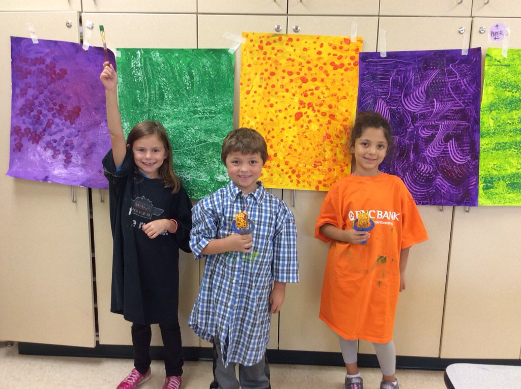 FLCartroom's tweet photo. A fun and messy day in the art room creating painted paper! #KSDPRIDE #ArtEd https://t.co/xRuBvBx6Aw